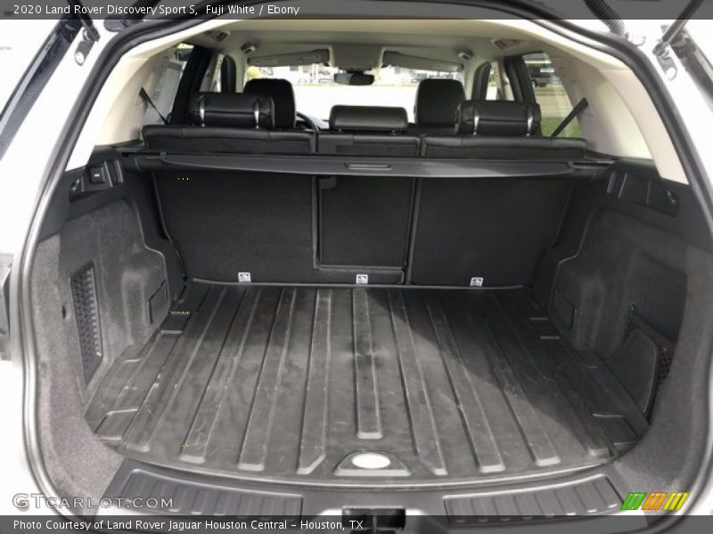 Fuji White / Ebony 2020 Land Rover Discovery Sport S