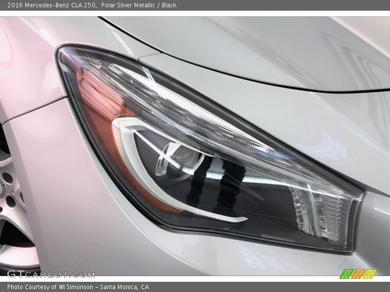 Polar Silver Metallic / Black 2016 Mercedes-Benz CLA 250