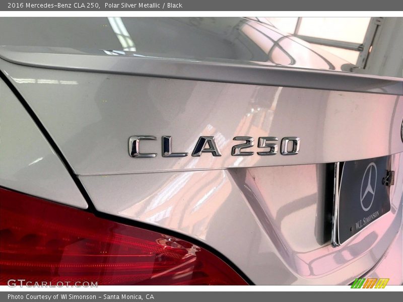 Polar Silver Metallic / Black 2016 Mercedes-Benz CLA 250