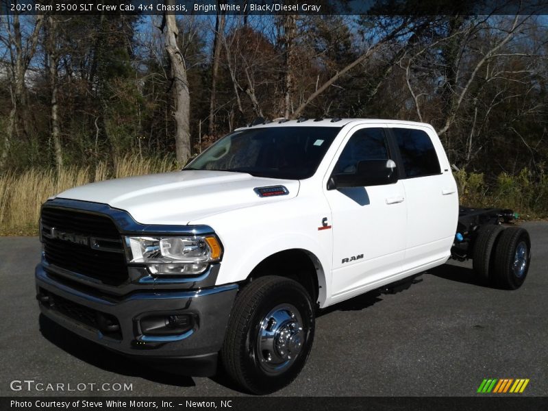 Front 3/4 View of 2020 3500 SLT Crew Cab 4x4 Chassis