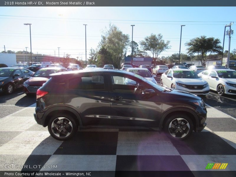 Modern Steel Metallic / Black 2018 Honda HR-V EX