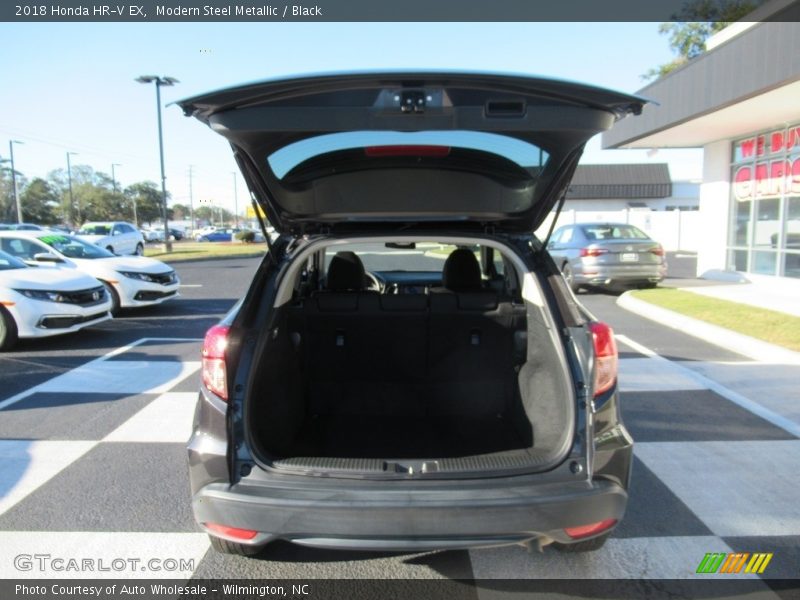 Modern Steel Metallic / Black 2018 Honda HR-V EX