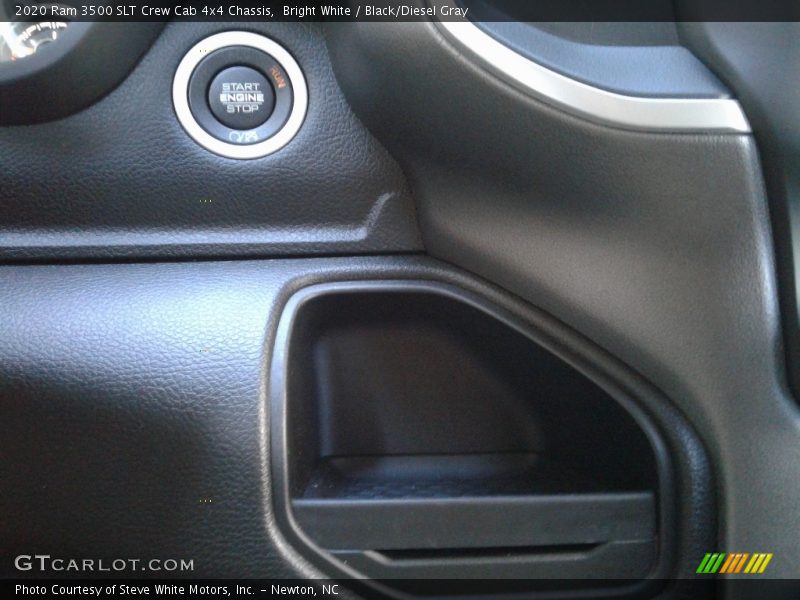 Bright White / Black/Diesel Gray 2020 Ram 3500 SLT Crew Cab 4x4 Chassis