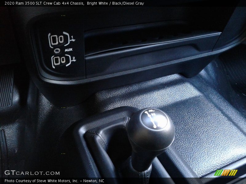 Bright White / Black/Diesel Gray 2020 Ram 3500 SLT Crew Cab 4x4 Chassis