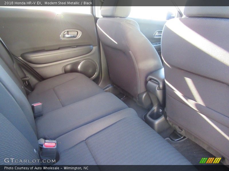 Modern Steel Metallic / Black 2018 Honda HR-V EX