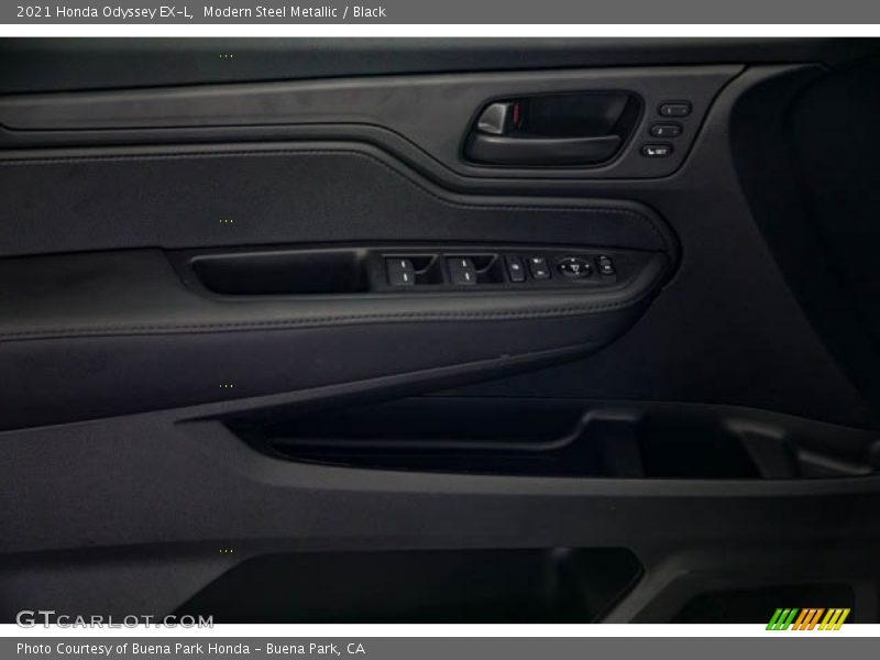 Modern Steel Metallic / Black 2021 Honda Odyssey EX-L