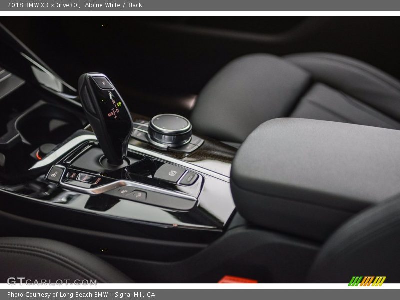 Alpine White / Black 2018 BMW X3 xDrive30i