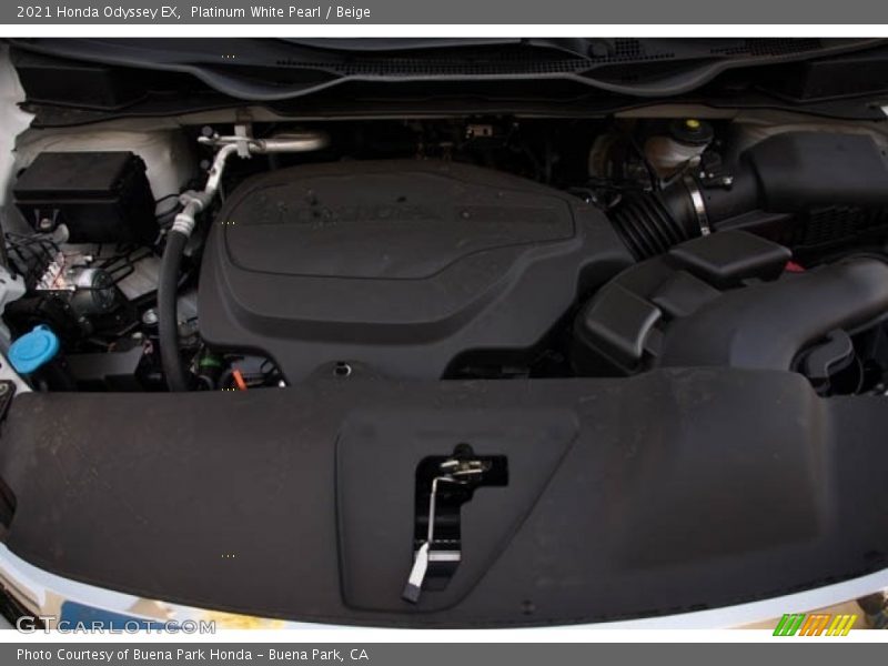 Platinum White Pearl / Beige 2021 Honda Odyssey EX