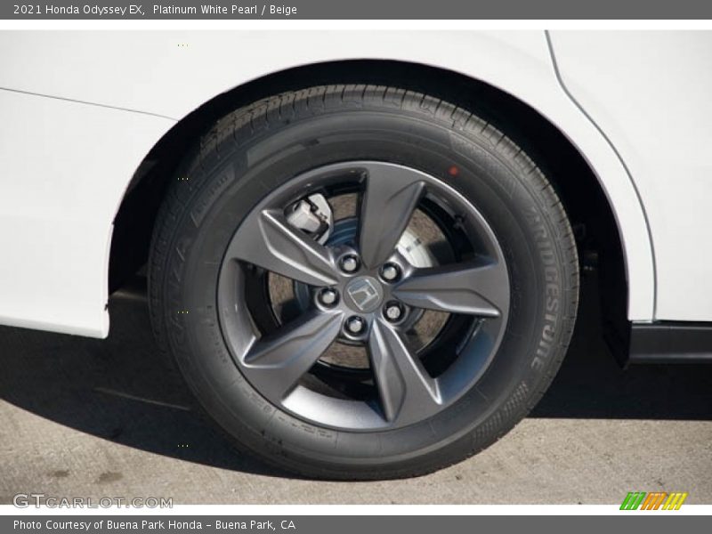 Platinum White Pearl / Beige 2021 Honda Odyssey EX