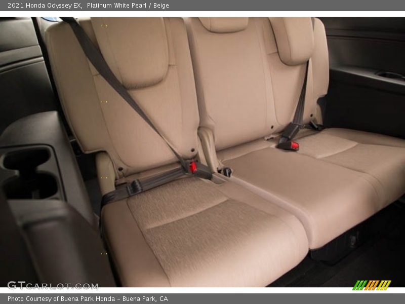 Platinum White Pearl / Beige 2021 Honda Odyssey EX