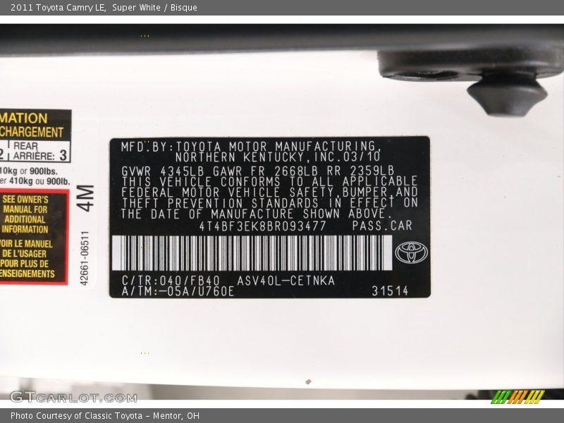 Super White / Bisque 2011 Toyota Camry LE