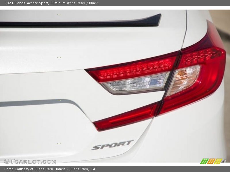Platinum White Pearl / Black 2021 Honda Accord Sport