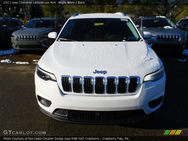 Bright White / Black 2021 Jeep Cherokee Latitude Lux 4x4