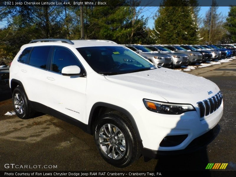 Bright White / Black 2021 Jeep Cherokee Latitude Lux 4x4
