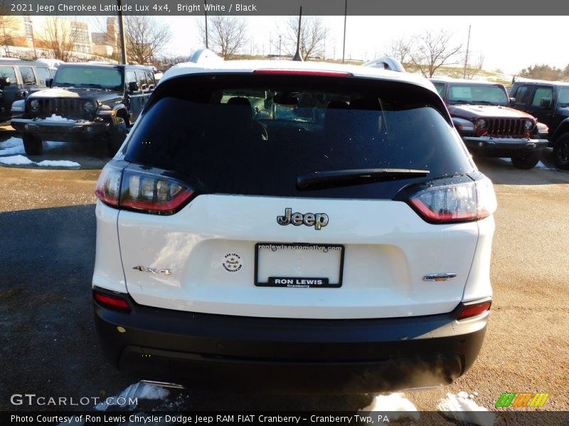 Bright White / Black 2021 Jeep Cherokee Latitude Lux 4x4