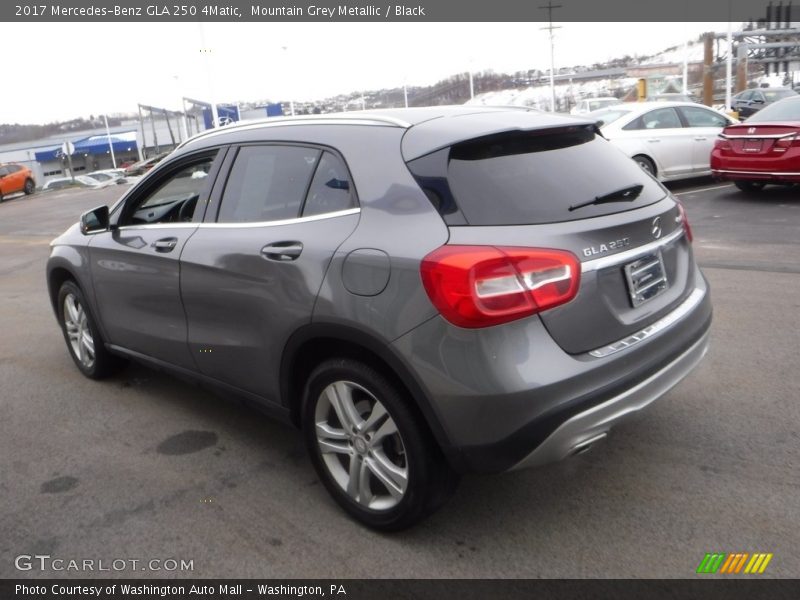 Mountain Grey Metallic / Black 2017 Mercedes-Benz GLA 250 4Matic