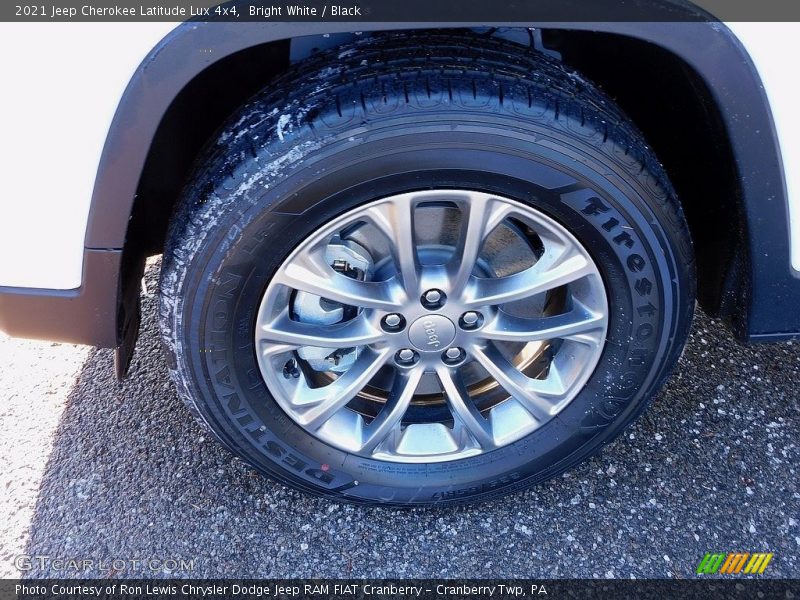Bright White / Black 2021 Jeep Cherokee Latitude Lux 4x4