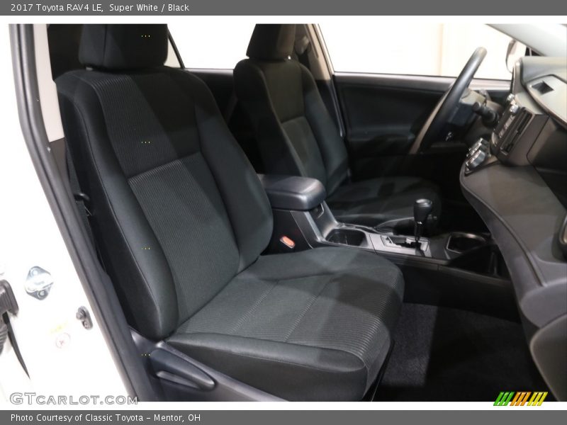 Super White / Black 2017 Toyota RAV4 LE