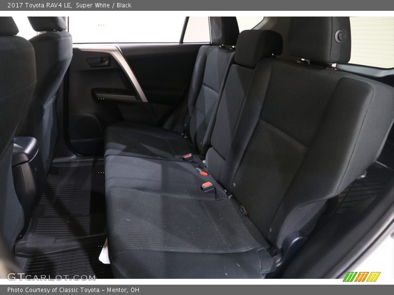Super White / Black 2017 Toyota RAV4 LE