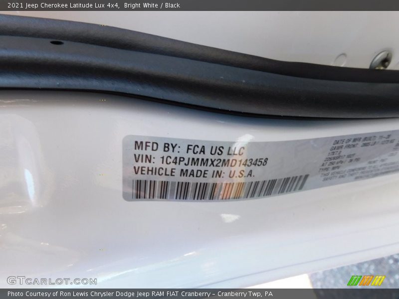 Bright White / Black 2021 Jeep Cherokee Latitude Lux 4x4