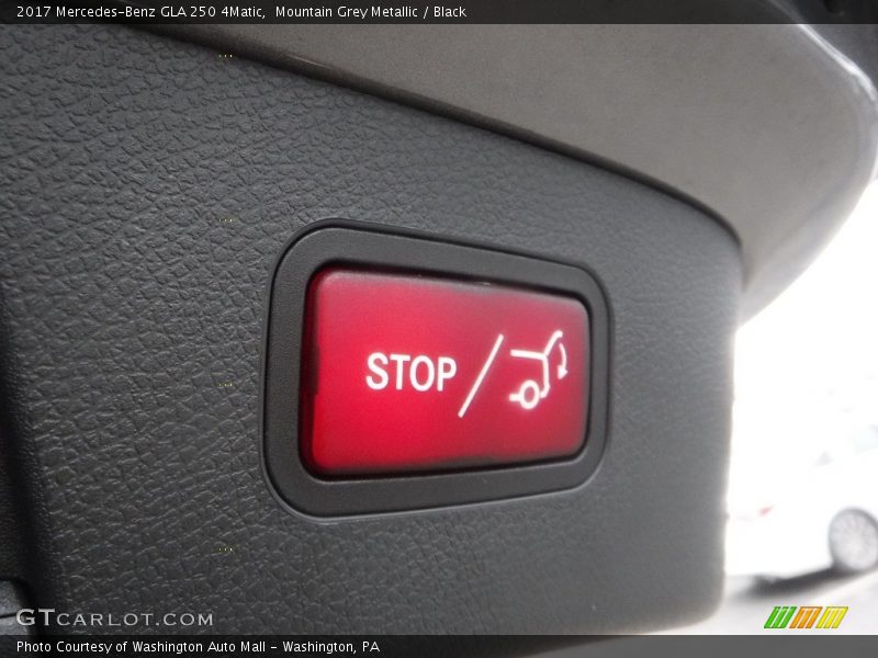 Mountain Grey Metallic / Black 2017 Mercedes-Benz GLA 250 4Matic