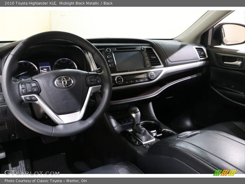 Midnight Black Metallic / Black 2016 Toyota Highlander XLE