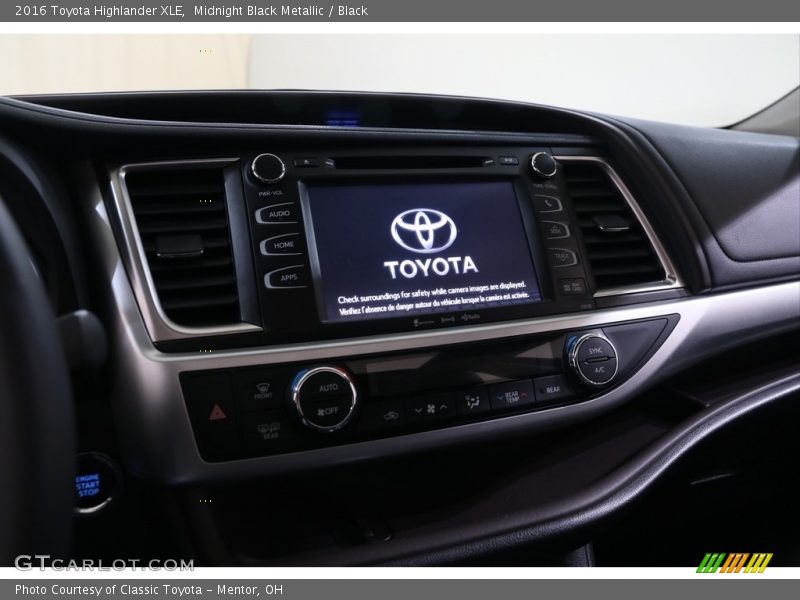 Midnight Black Metallic / Black 2016 Toyota Highlander XLE