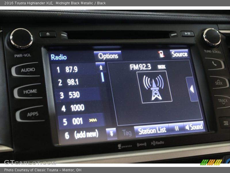 Midnight Black Metallic / Black 2016 Toyota Highlander XLE