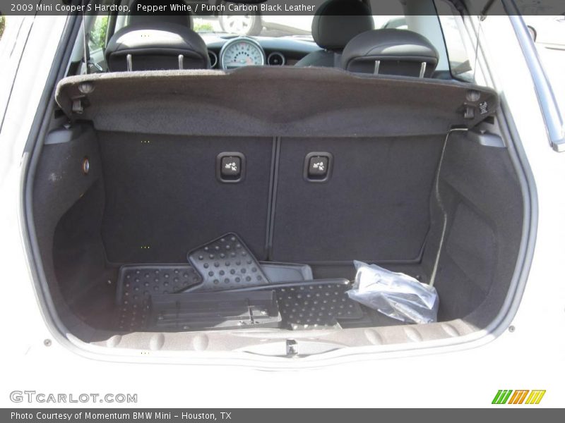 Pepper White / Punch Carbon Black Leather 2009 Mini Cooper S Hardtop