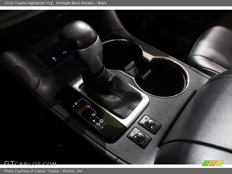 Midnight Black Metallic / Black 2016 Toyota Highlander XLE