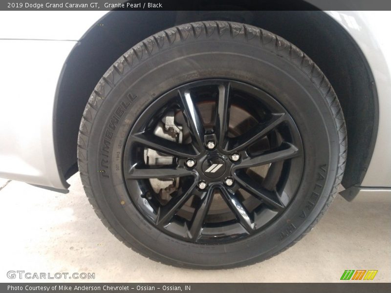 Granite Pearl / Black 2019 Dodge Grand Caravan GT