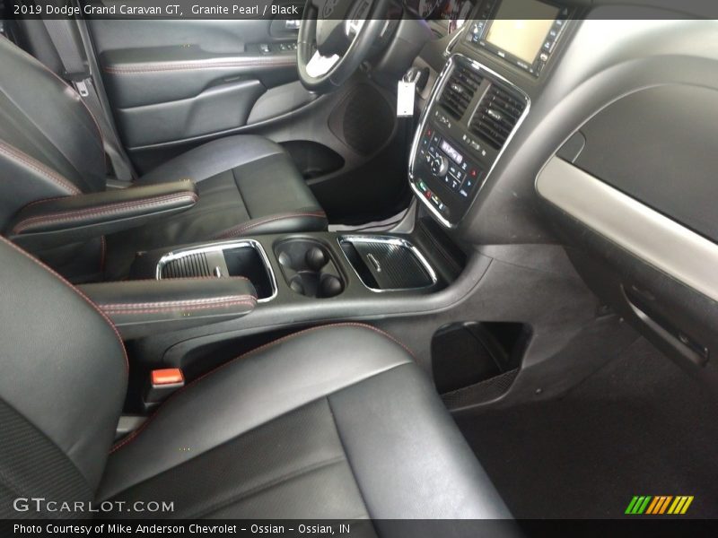 Granite Pearl / Black 2019 Dodge Grand Caravan GT