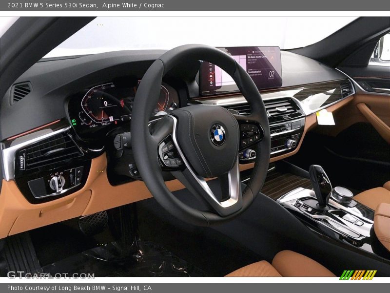 Alpine White / Cognac 2021 BMW 5 Series 530i Sedan