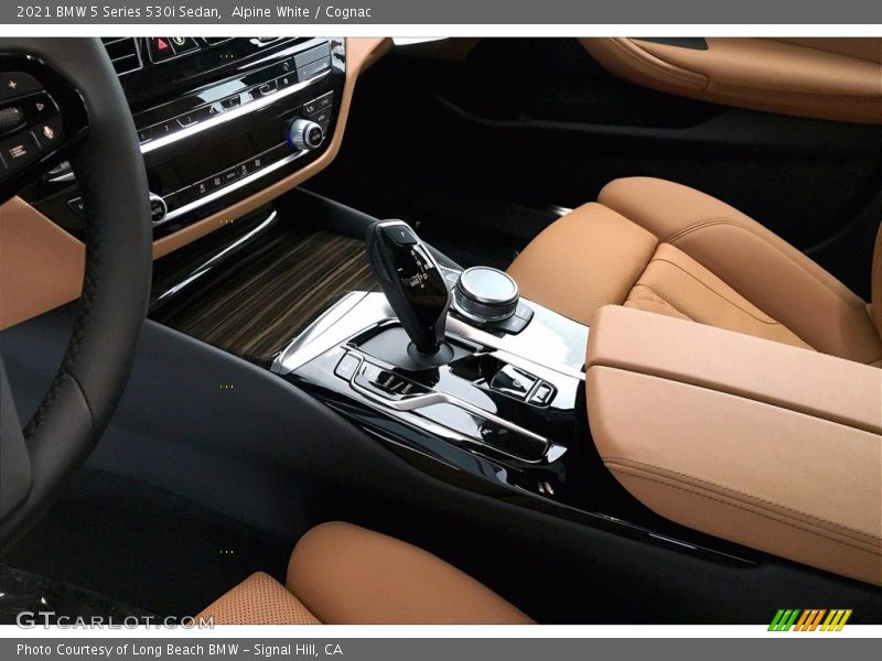 Alpine White / Cognac 2021 BMW 5 Series 530i Sedan