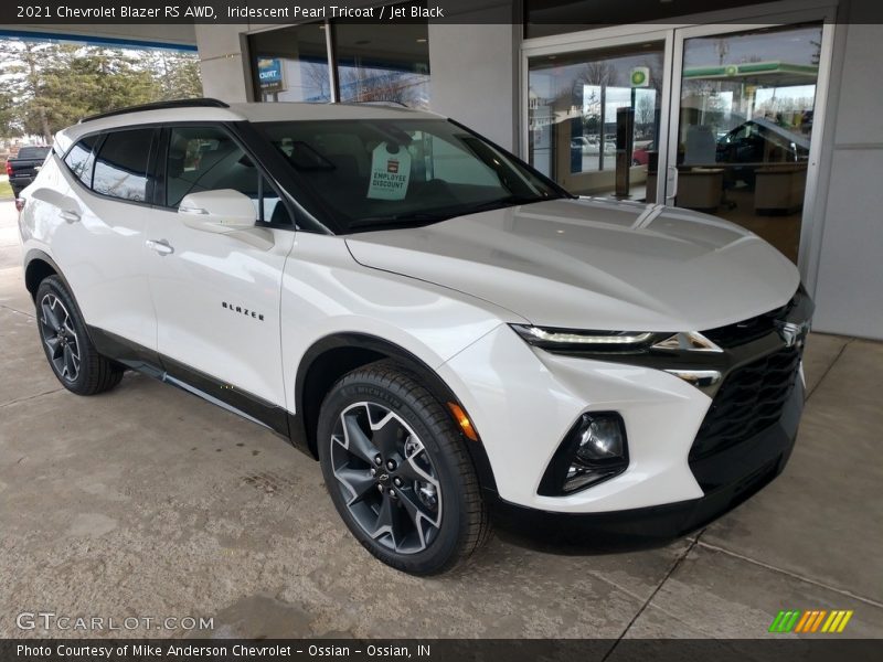 Front 3/4 View of 2021 Blazer RS AWD