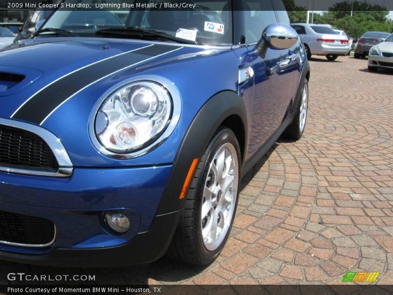 Lightning Blue Metallic / Black/Grey 2009 Mini Cooper S Hardtop
