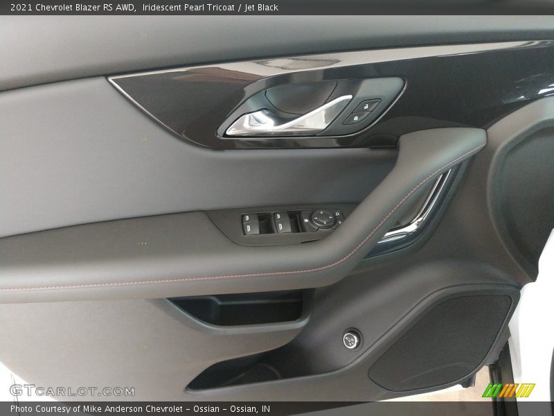 Iridescent Pearl Tricoat / Jet Black 2021 Chevrolet Blazer RS AWD