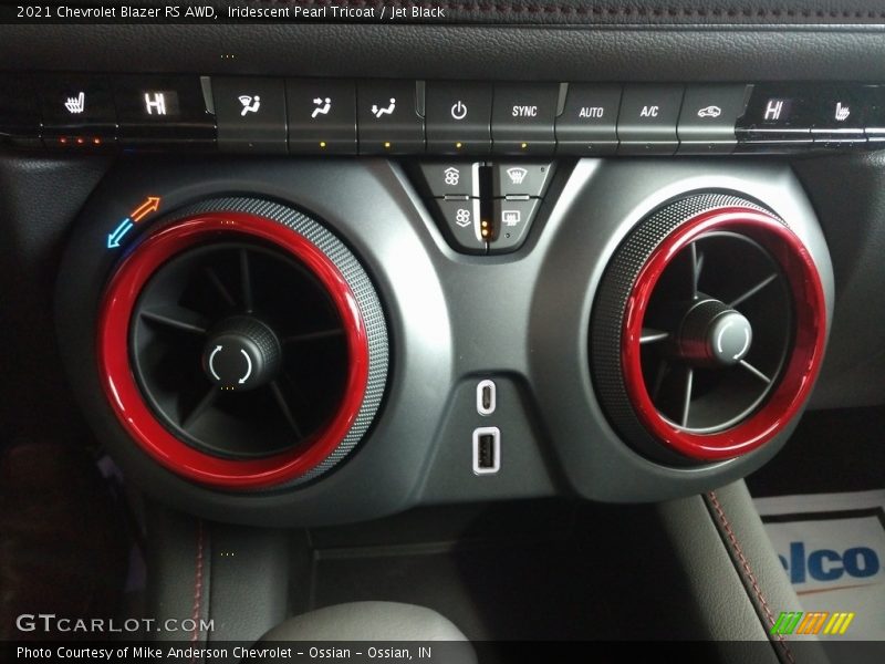 Iridescent Pearl Tricoat / Jet Black 2021 Chevrolet Blazer RS AWD