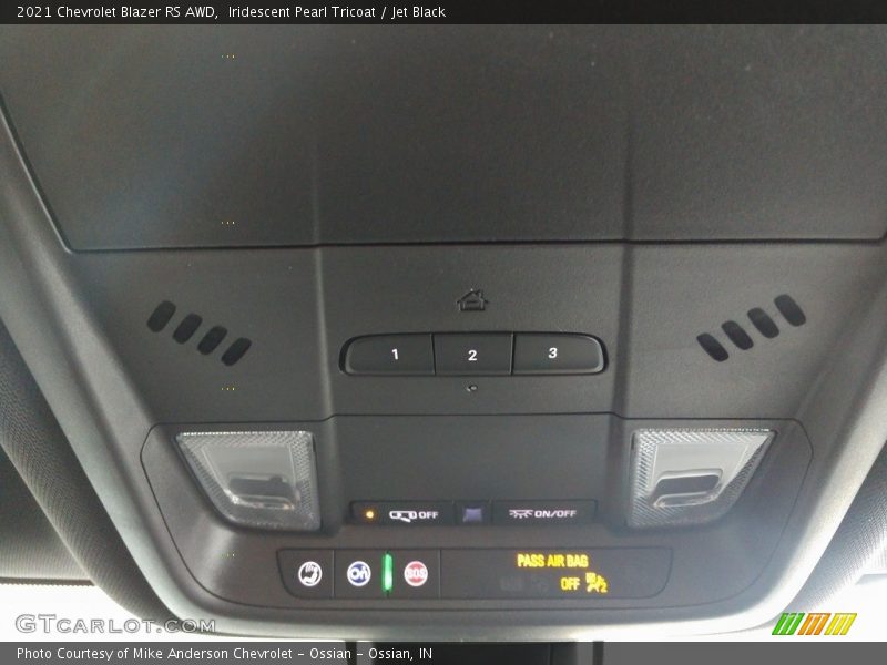 Iridescent Pearl Tricoat / Jet Black 2021 Chevrolet Blazer RS AWD