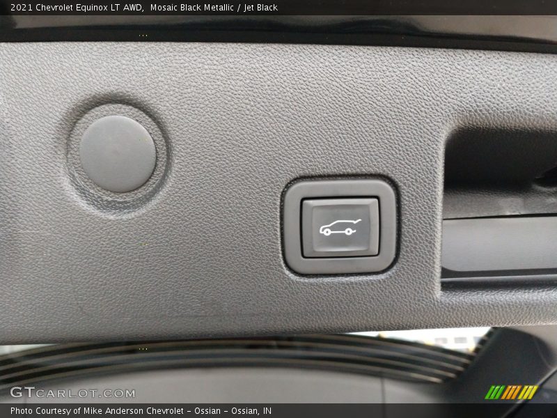 Mosaic Black Metallic / Jet Black 2021 Chevrolet Equinox LT AWD