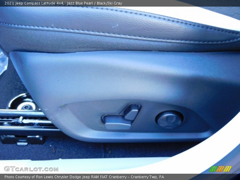 Jazz Blue Pearl / Black/Ski Gray 2021 Jeep Compass Latitude 4x4