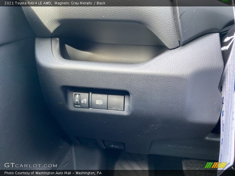 Magnetic Gray Metallic / Black 2021 Toyota RAV4 LE AWD