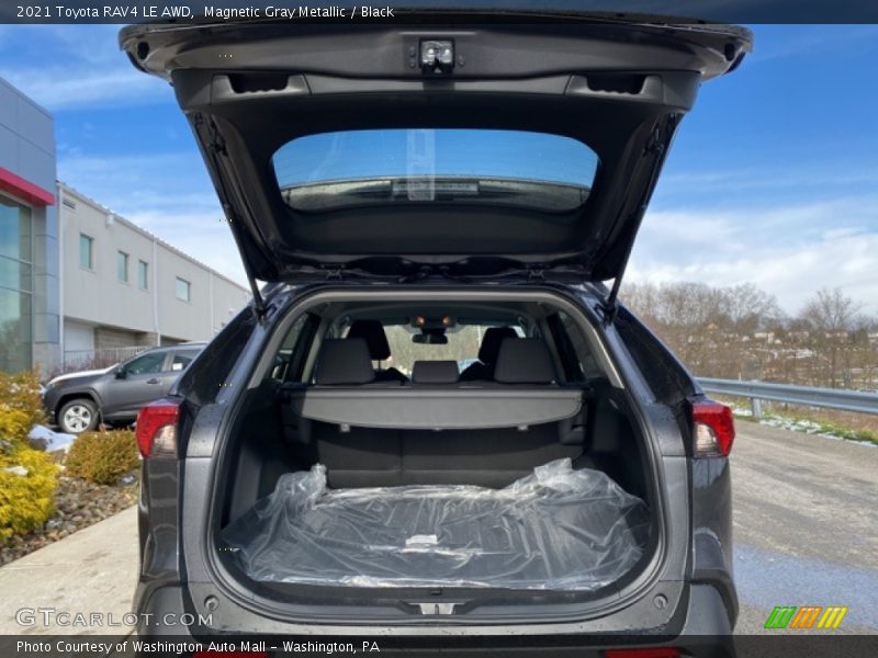 Magnetic Gray Metallic / Black 2021 Toyota RAV4 LE AWD