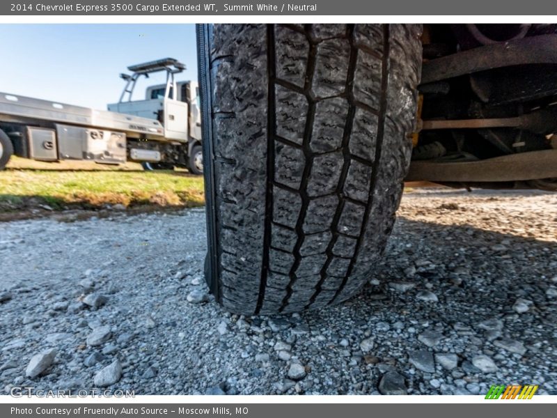 Summit White / Neutral 2014 Chevrolet Express 3500 Cargo Extended WT