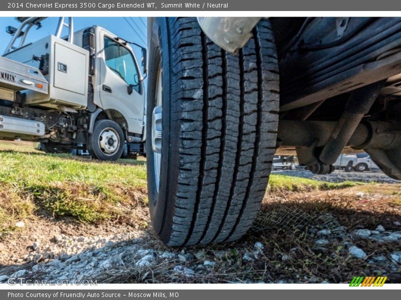 Summit White / Neutral 2014 Chevrolet Express 3500 Cargo Extended WT