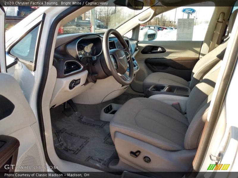 Bright White / Cognac/Alloy 2020 Chrysler Pacifica Touring