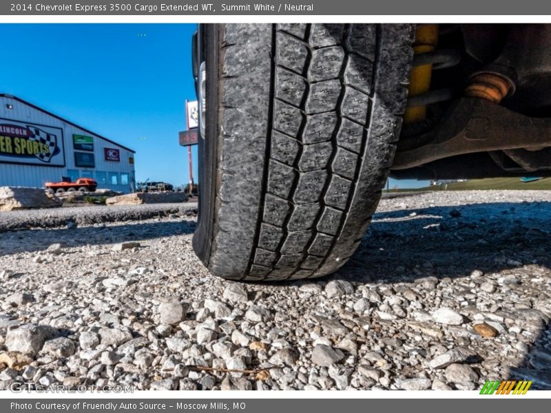 Summit White / Neutral 2014 Chevrolet Express 3500 Cargo Extended WT