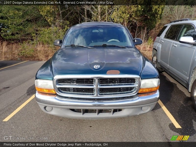 Emerald Green Metallic / Mist Gray 1997 Dodge Dakota Extended Cab 4x4