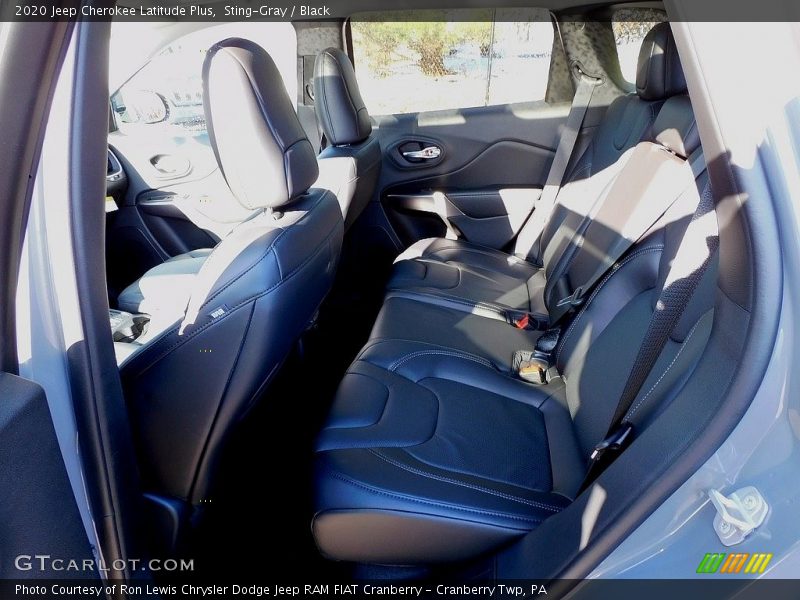 Sting-Gray / Black 2020 Jeep Cherokee Latitude Plus