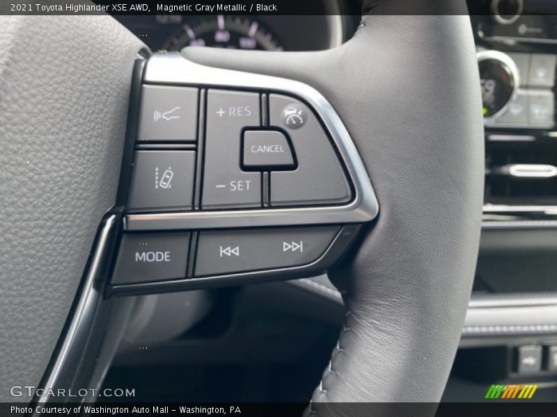 Magnetic Gray Metallic / Black 2021 Toyota Highlander XSE AWD